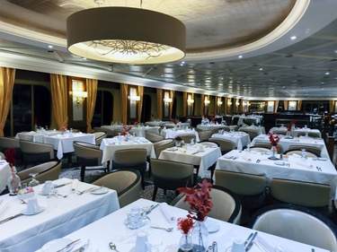 Azamara Cruises Discoveries Dining ©Jenna Lyn, Azamara Cruises4.jpg